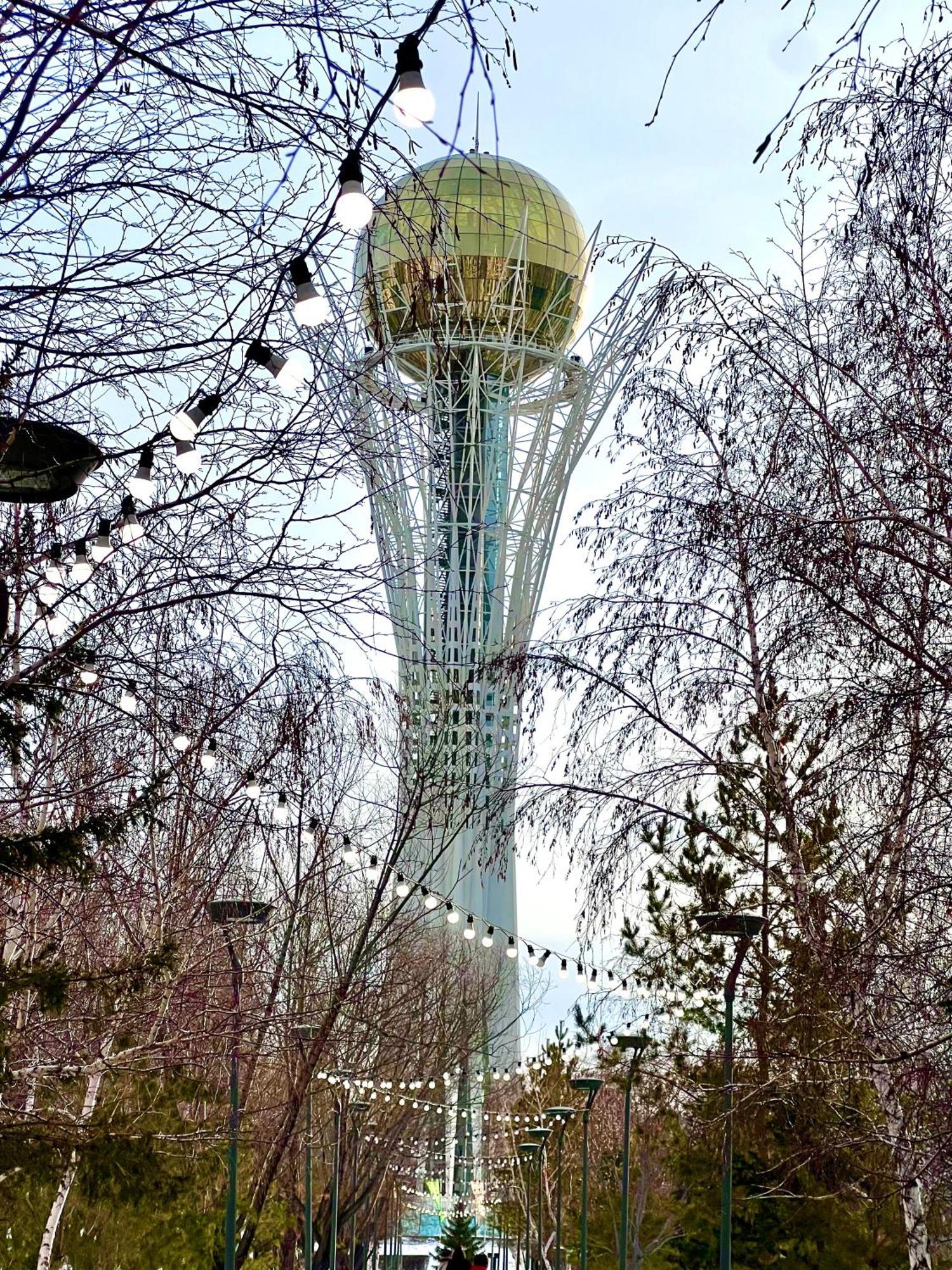 Уютная 1-комнатная квартира возле Байтерека Астана Екстер'єр фото
